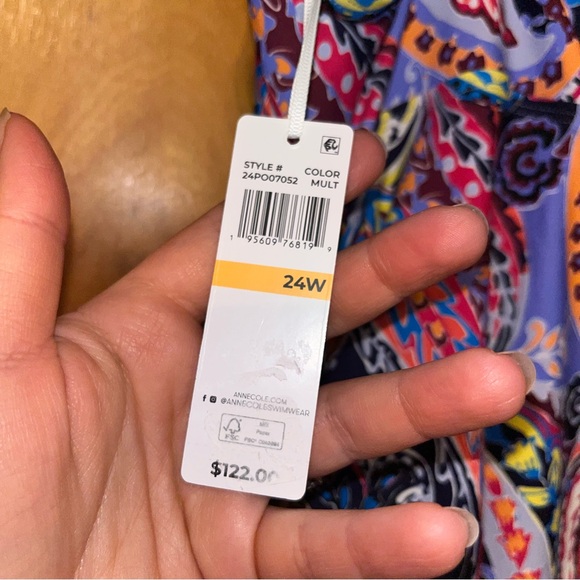 Plus Size Notched Scoop-Neck One-Piece Swimsuit - Picture 7 of 7